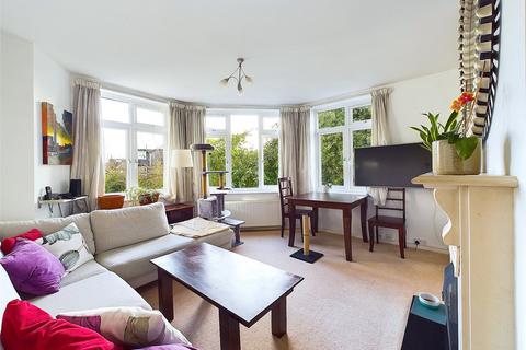 2 bedroom apartment to rent, St. Margarets Road, St Margarets