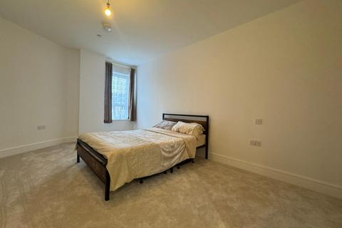 1 bedroom in a house share to rent, 1 Silver Road Lewisham SE13