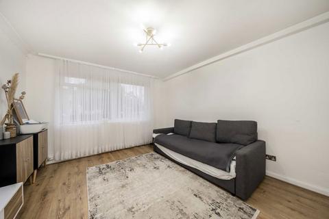 2 bedroom flat for sale, London Road, Twickenham TW1