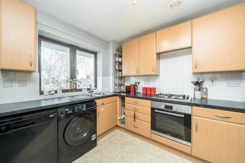 1 bedroom flat for sale, Vanquish Close, Whitton TW2