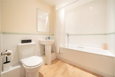 2 bedroom apartment to rent, Victoria Road, London W3