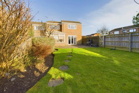 3 bedroom end of terrace house for sale, Charmfield Road, Aylesbury HP21