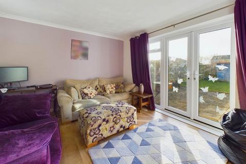 3 bedroom end of terrace house for sale, Charmfield Road, Aylesbury HP21