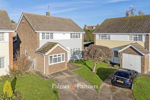 3 bedroom detached house for sale, Ingelrica Avenue, Chelmsford CM3