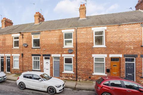 2 bedroom terraced house to rent, Queen Victoria Street, York