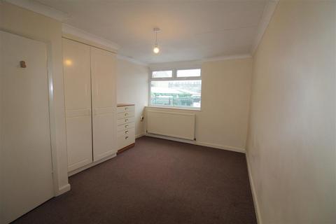 1 bedroom apartment to rent, 45c Chapeltown, Leeds, LS28