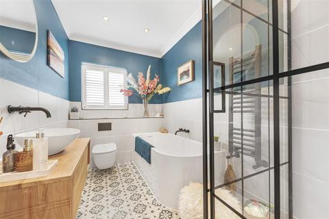 26 Johns Road, Meopham, Gravesend, DA13 0LP