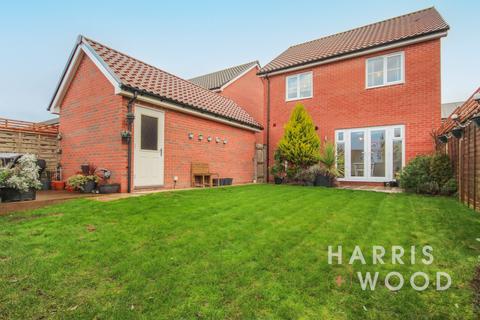 20 Limestone Close, Great Blakenham, Ipswich, IP6 0FG