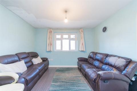 4 bedroom end of terrace house for sale, Daniel Place, Hendon, London