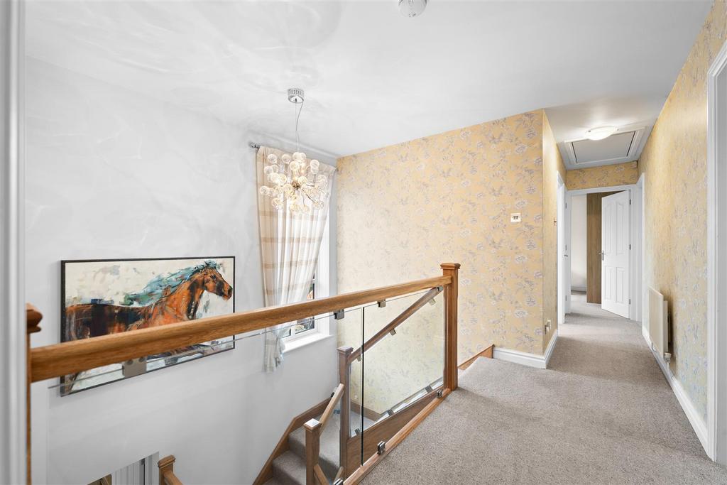 First floor galleried landing
