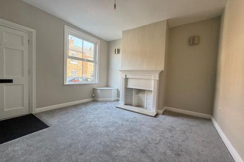 2 bedroom terraced house to rent, St Georges Street, Macclesfield