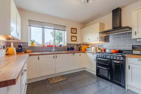 3 bedroom semi-detached house for sale, Podsmead Road, Gloucester GL1