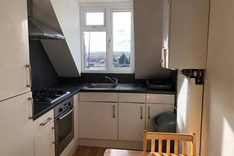 1 bedroom apartment to rent, Golders Green Road, London NW11