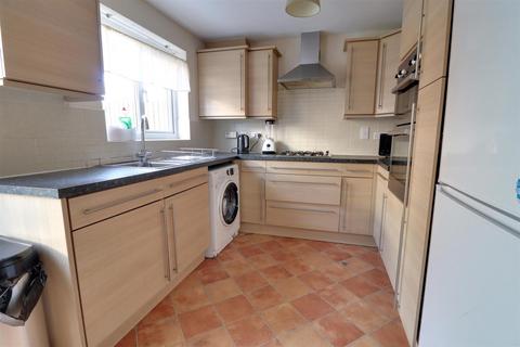 3 bedroom townhouse for sale, Bateman Close, Crewe