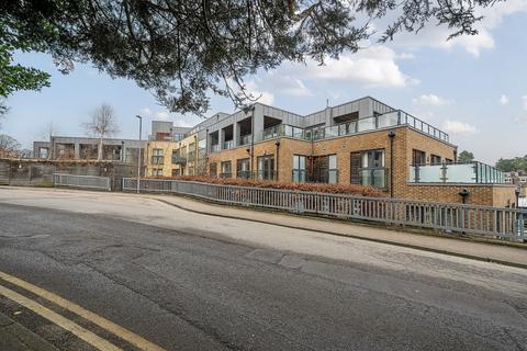 1 bedroom apartment for sale, London Road, Kent TN13