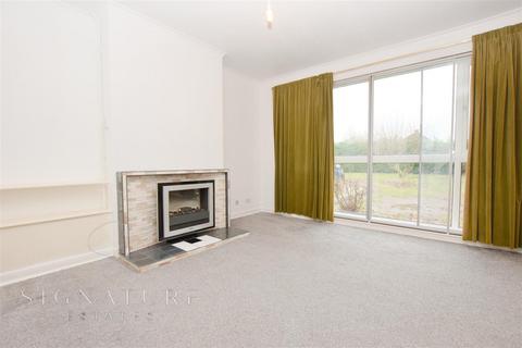 2 bedroom detached bungalow for sale, Redheath Close Watford, WD25