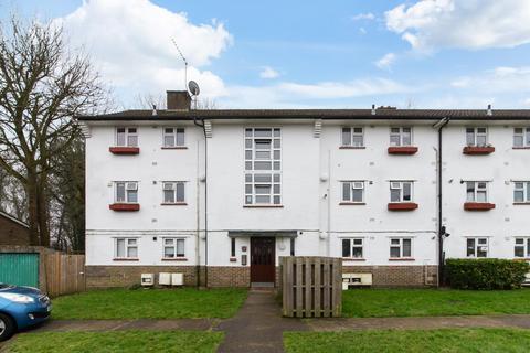 1 bedroom flat for sale, Pound Road, Banstead