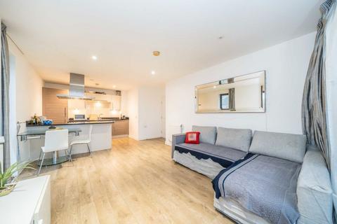 2 bedroom flat to rent, Upper North Street, London E14