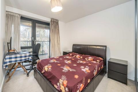 2 bedroom flat to rent, Upper North Street, London E14