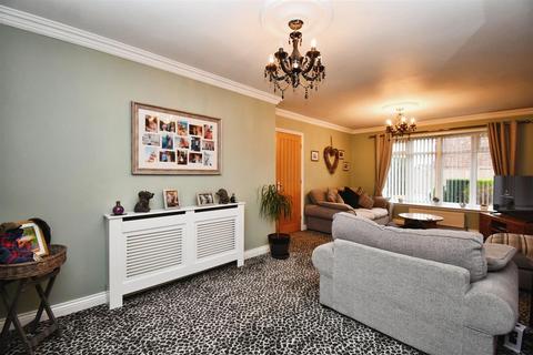 26 Springdale Close, Willerby, Hull, HU10 6RE