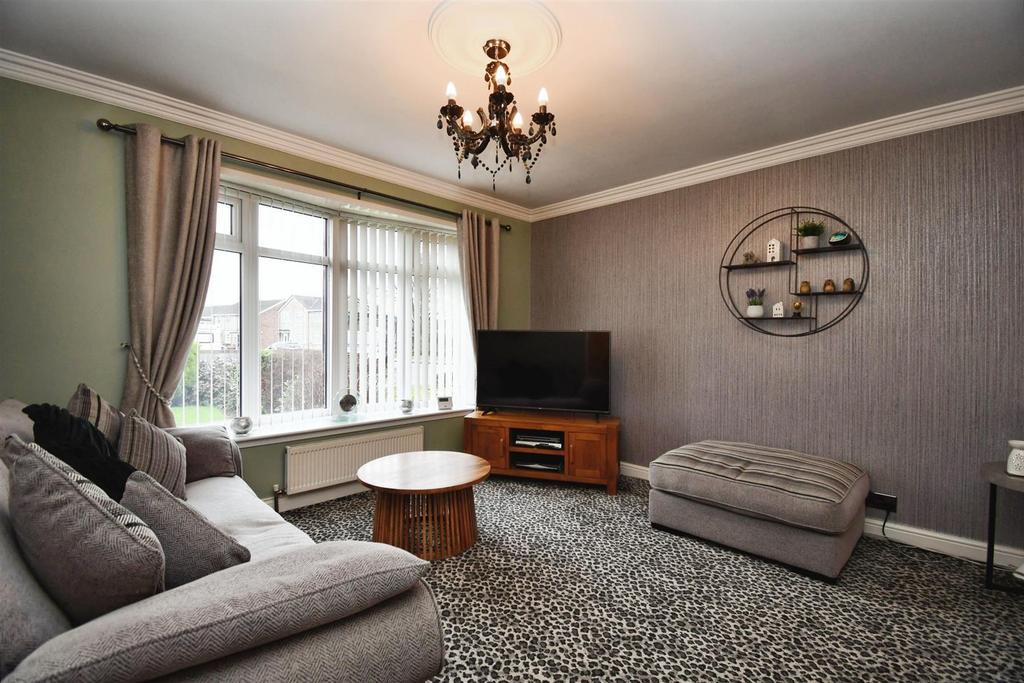 Lounge / dining room