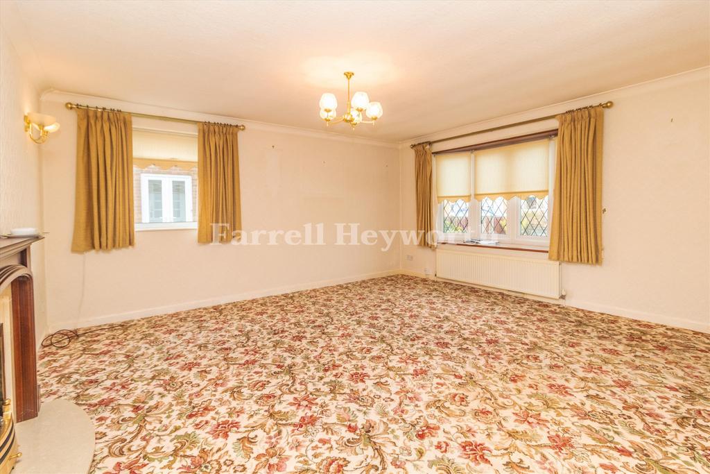 Lounge image 3