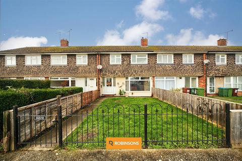 3 bedroom terraced house for sale, Quarrendon Avenue, Aylesbury