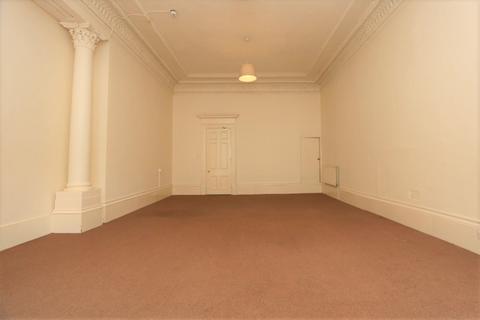 3 bedroom flat to rent, Park Circus Place, Glasgow, G3