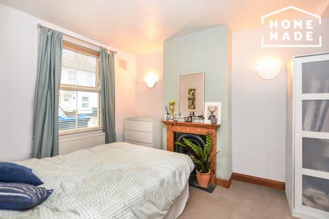 3 bedroom terraced house to rent, Ashbourne Terrace. Wimbledon SW19