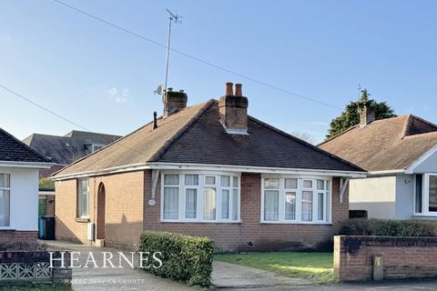 2 bedroom bungalow for sale, Blandford Road, Hamworthy, Poole, BH15