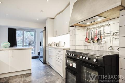 5 bedroom detached house for sale, Melfort Road, Thornton Heath CR7