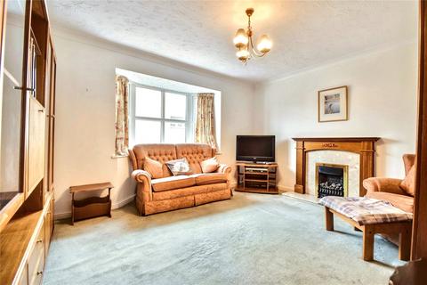 3 bedroom detached house for sale, Swan Drive, Worcestershire WR9