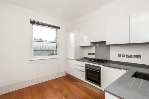 1 bedroom apartment to rent, Queenstown Road, London SW8