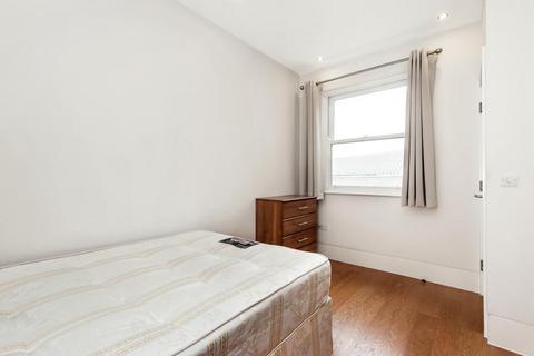 1 bedroom apartment to rent, Queenstown Road, London SW8