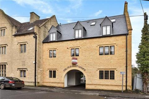 2 bedroom apartment to rent, New Road, Moreton-In-Marsh GL56