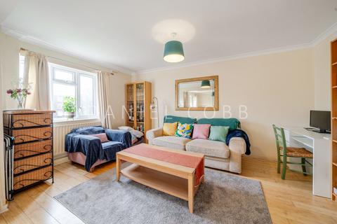 3 bedroom maisonette for sale, Falstaff Court, Opal Street, SE11