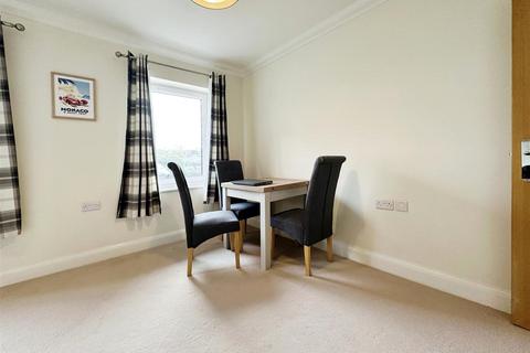 2 bedroom apartment for sale, Trent Place, Warwick