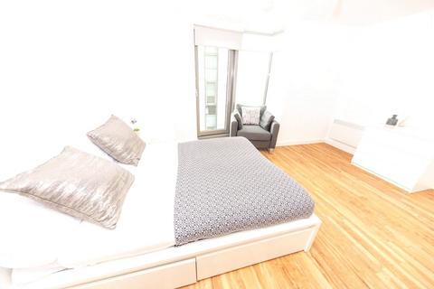 Property to rent, The Tower, 19 Plaza Boulevard, Liverpool, L8