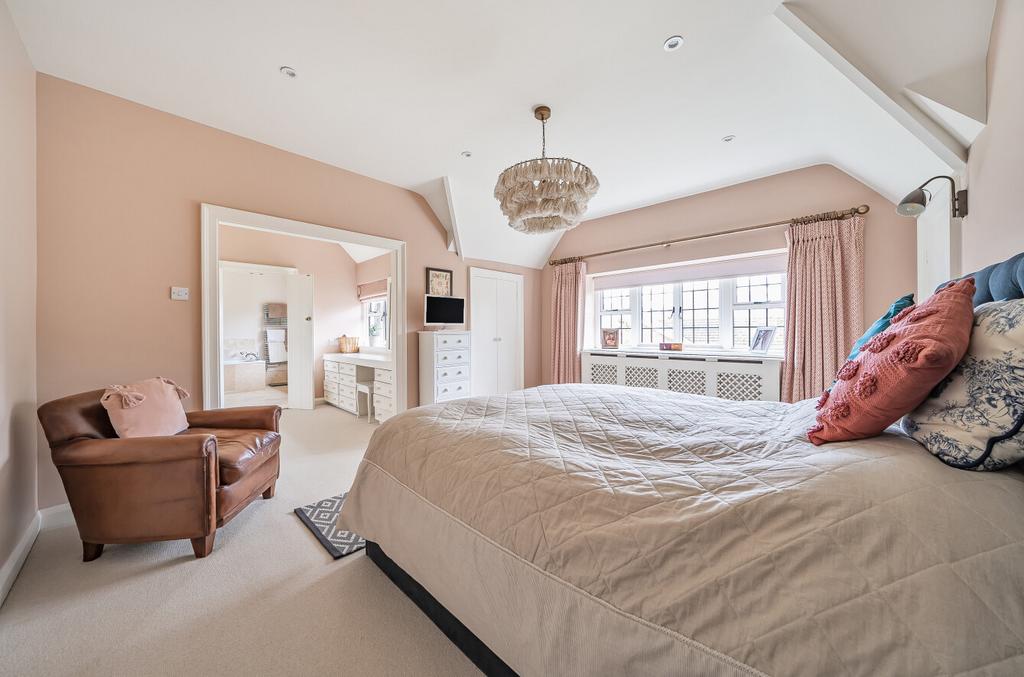 Bedroom &amp; Dressing