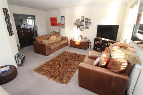 4 bedroom townhouse for sale, The Daubentons, Bury St. Edmunds IP33