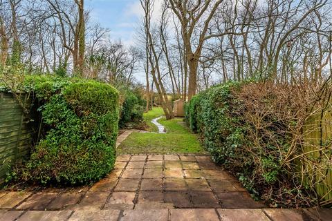 3 bedroom terraced house for sale, Greenacres, Oxted