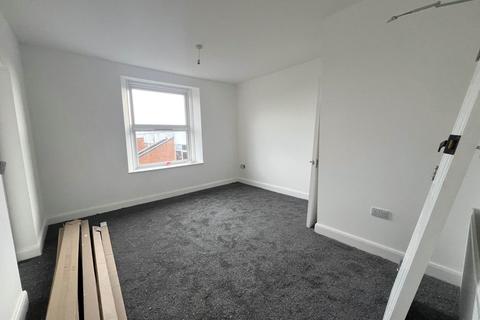 1 bedroom flat to rent, High Street North, Dunstable LU6