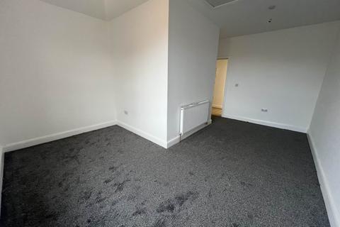 1 bedroom flat to rent, High Street North, Dunstable LU6