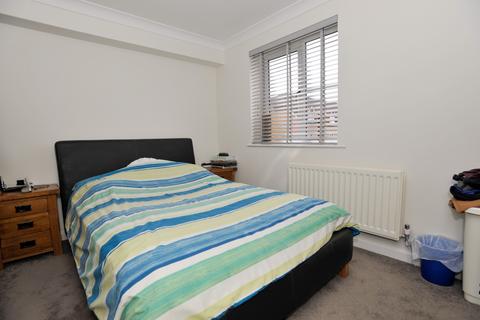 1 bedroom flat for sale, Royal Huts Avenue, Surrey GU26