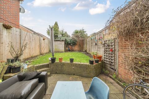 3 bedroom end of terrace house for sale, Abbotswood Road, London