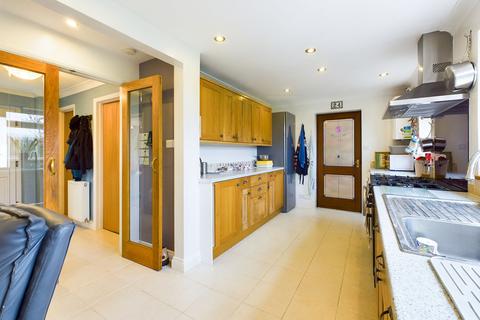 24 Bramble Road, Towcester, NN12 6US