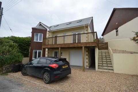 4 bedroom detached bungalow to rent, Bolenna Lane, Perranporth