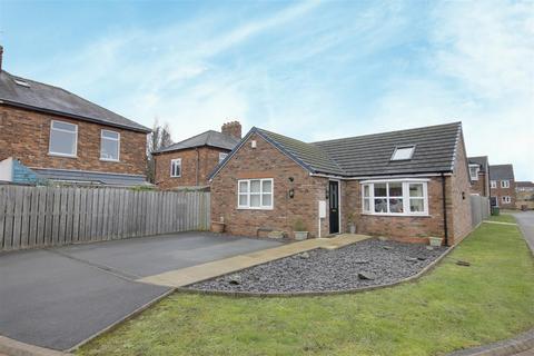 2 bedroom detached bungalow for sale, Trafalgar Close, Hessle