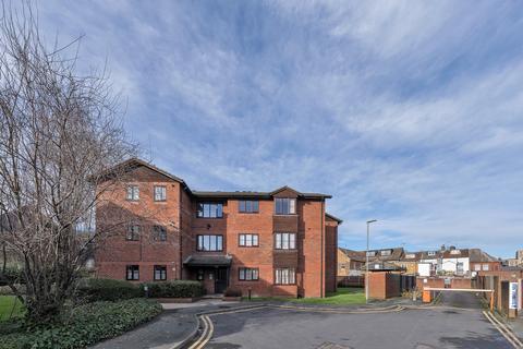 1 bedroom apartment for sale, Caledonian Court, WATFORD, WD17