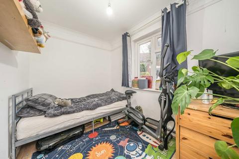 2 bedroom flat for sale, The Brooklands, Isleworth TW7